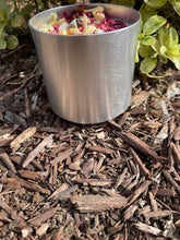 Load image into Gallery viewer, Natural Handmade Soybean wax candle  Vela de cera de soja natural hecha a mano